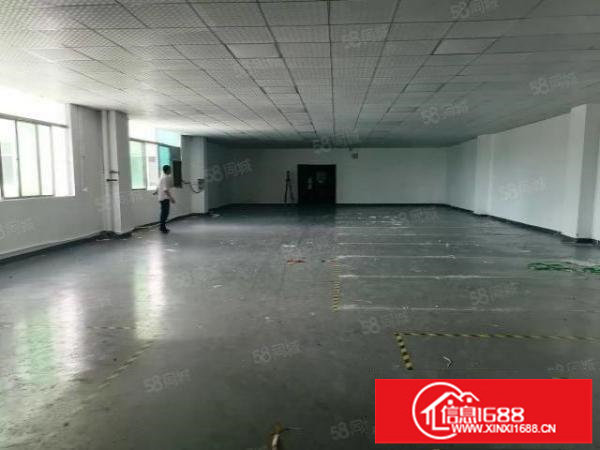 观澜新田市场附近新空出楼上带装修小面积450平厂房出租