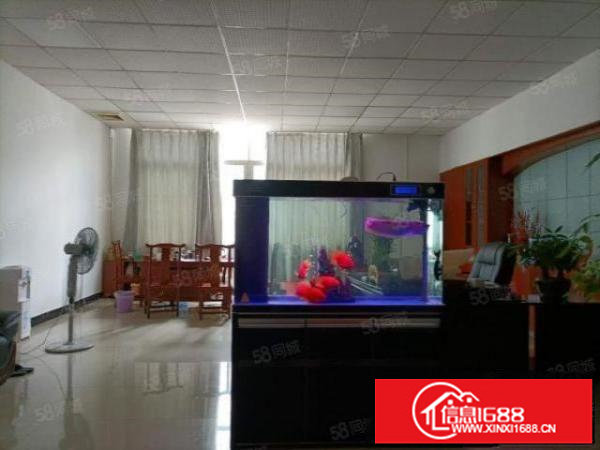 白石厦2楼300平精装修厂房