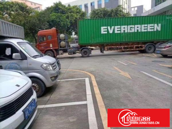 福永新出一楼1100平带红本厂房园区空地大适合仓库物流