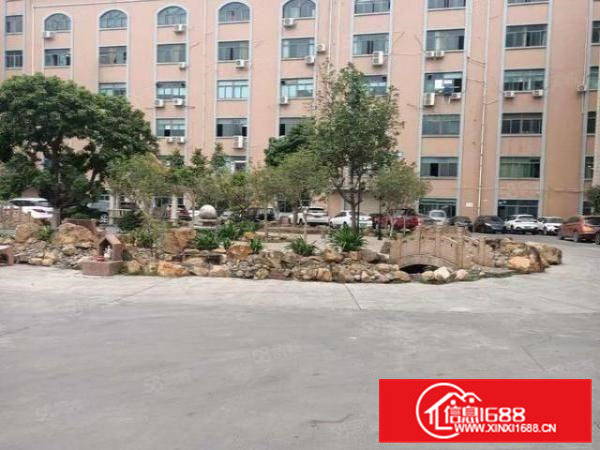 大岭山新出一楼800平厂房出租，适合小加工行业，租金优惠