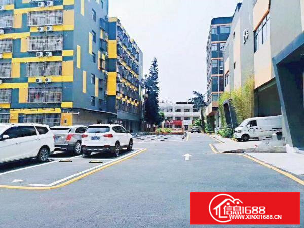 地铁站附近，电商产业园80平起分，可进大车，环境优美