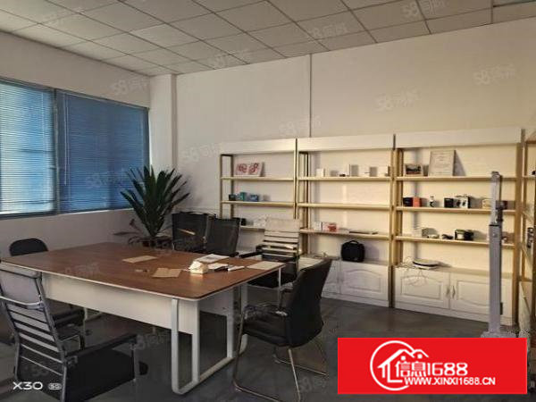 长安镇乌沙楼上650平方，8200块钱打包。现成装修水电齐全