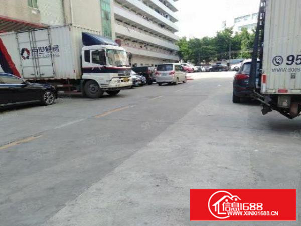 西乡前进二路原房东独门独厂房一楼2000平楼上1800