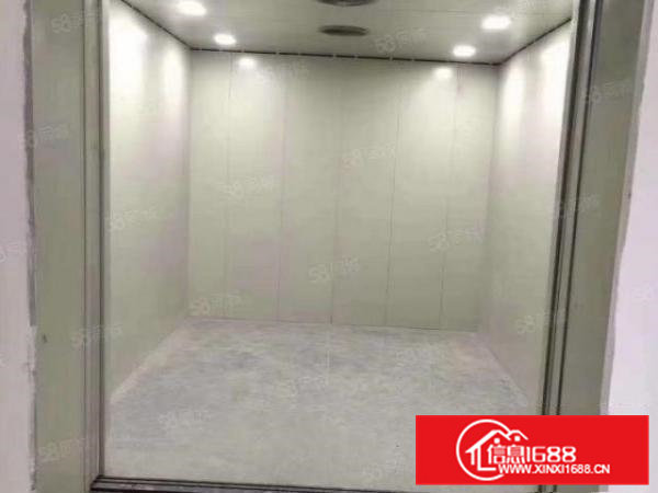 主干道旁新出200平方起租厂房，全景玻璃窗，电足够大