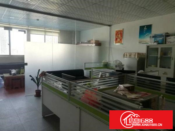 坂田岗头路口250平方厂房精装修出租