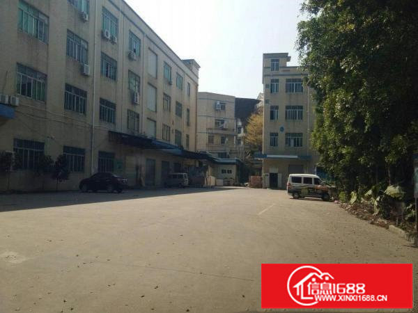 原房东！平湖山厦楼上1700平方平价标准厂房出租