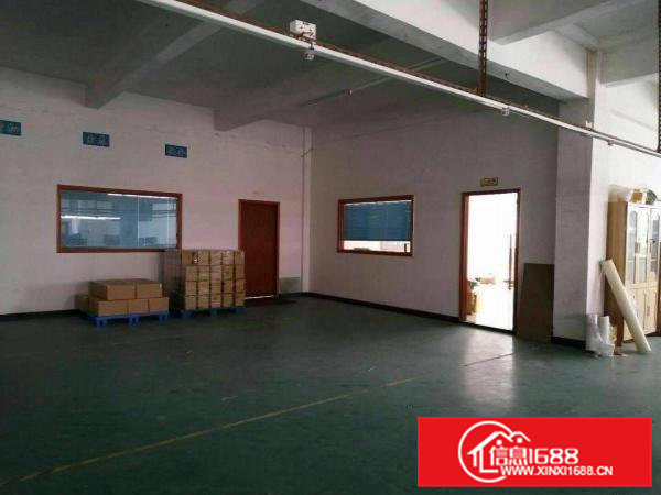 横沥镇隔坑村带现成办公室厂房招租三楼800