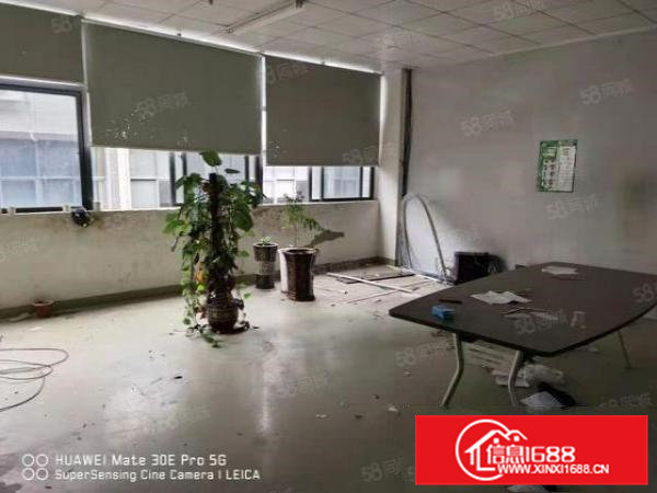 现成行车办公室凤岗雁田原房东一楼700平五金加工厂房出租