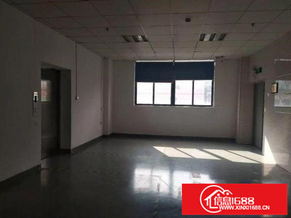 布吉高新产业园新出装修厂房3400平原房东招租可分