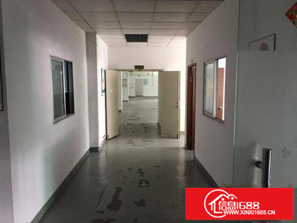 龙华地铁站四楼整层装修1600平米厂房
