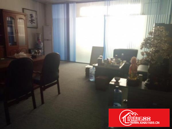 常平楼上930平方现成豪华办公室装修出租