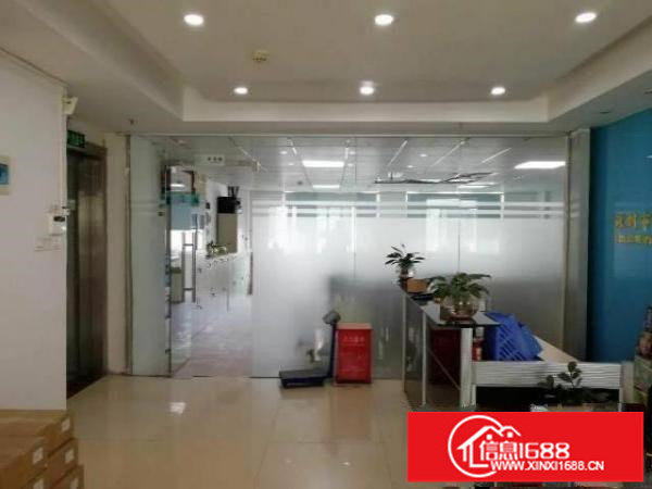 龙岗横岗四联楼上400平带装修带电梯水电齐全
