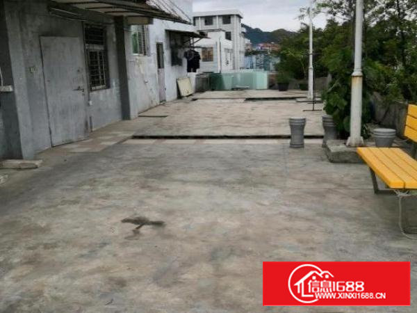 宝安洲石路厂房出租，2000平方，租金25元每平方