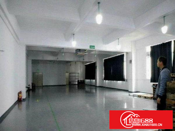 平湖精装修四楼600平方厂房整租