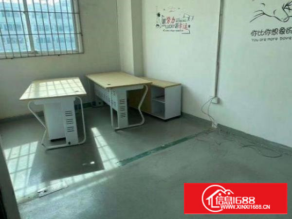 石岩新出水电齐全现成装修厂房