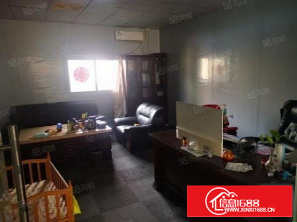 石岩地铁站楼上1000平精装修厂房出租