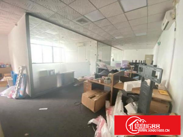 坂田地铁站新出精装修一楼适合物流仓库