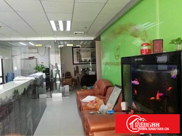 坪地中心城附近1530带装修厂房出租