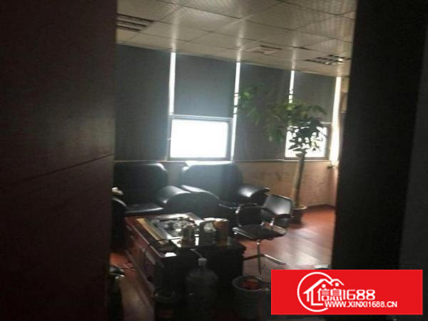 丽湖1布吉秀峰工业城厂房270平米