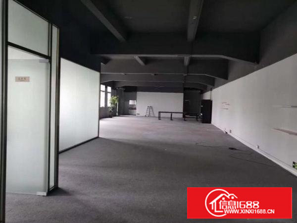 长安出租独门独院，适合五金，电子，加工，刀具。