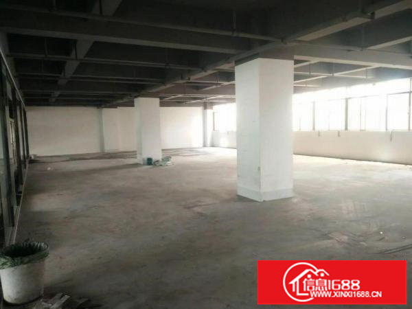 龙华大浪新出整层2680平厂房，新装修，大小可分租