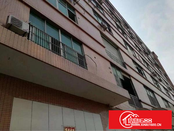 坪山大工业区楼上2800平带地坪，漆精装修厂房出租