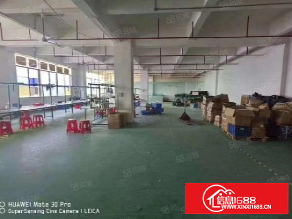 凤岗金凤凰楼上660平，可做手工电子加工，位置好，好招工