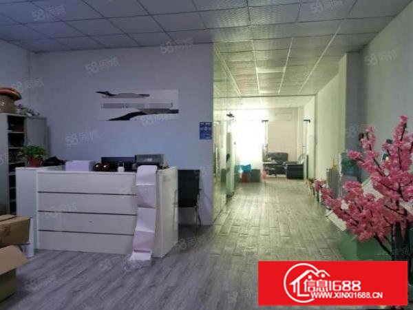 龙华民治万众城楼上精装修厂房出租650平