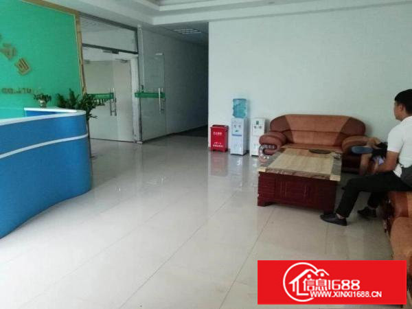 龙华大浪新出二楼1180平厂房带精装修无转让费出租