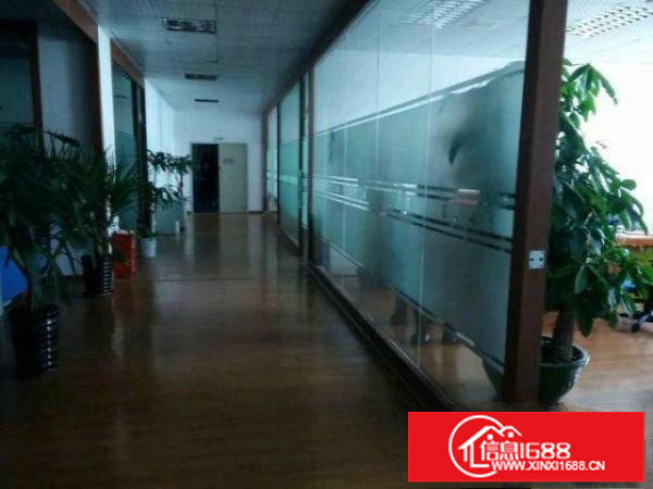 横岗二楼680m2带装修厂房招租