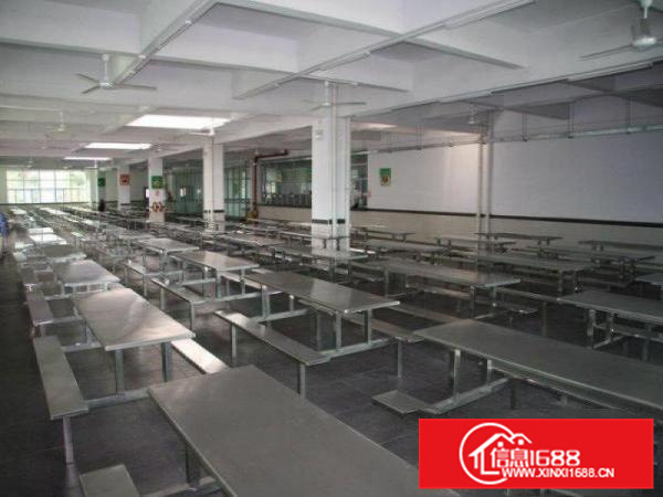 三栋原房东厂房5600平方出租，原做食品厂有无尘车间