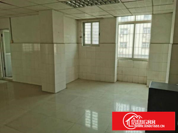 锦厦三楼精装300平轻工业厂房出租