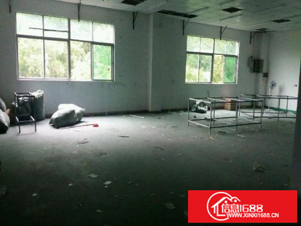 爱联宝荷市场爱联地铁站附近厂房550平米带电梯