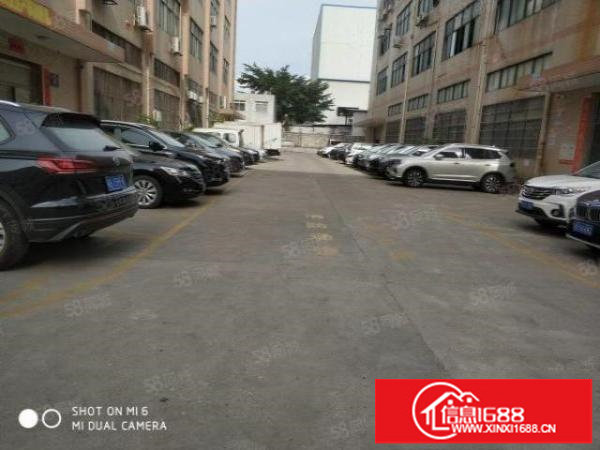 平湖平龙路边一二楼厂房2600平单门独院空地可进大车