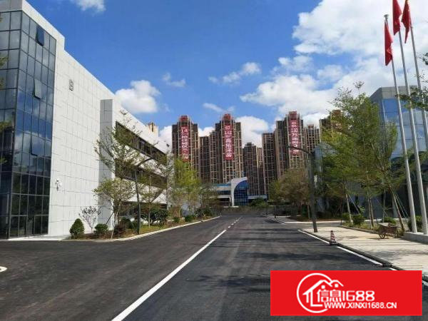 非中介4888平米三层豪华厂房现成办公室装修