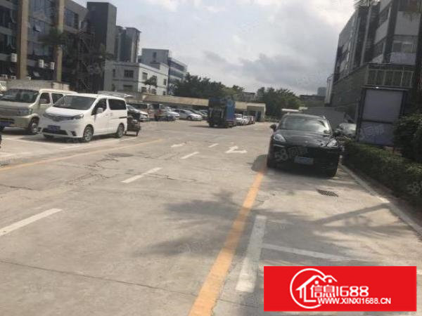 坂田地铁口一楼200平办公仓库出租