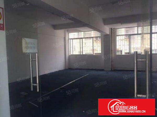 观澜高尔夫新城附近工业园楼上200平简装有综合批文可挂靠公司