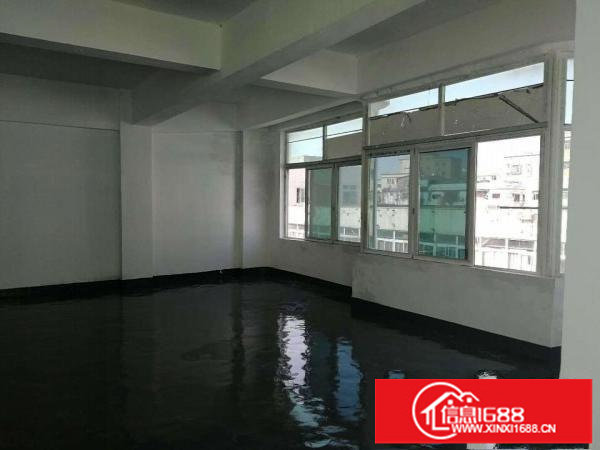 松岗溪头500平精装修厂房出租,公摊小,产证齐