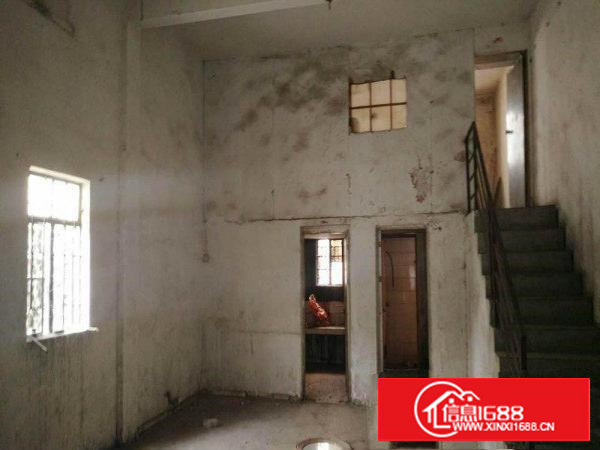 塘厦与深圳交界处720平方米独院小厂房招租