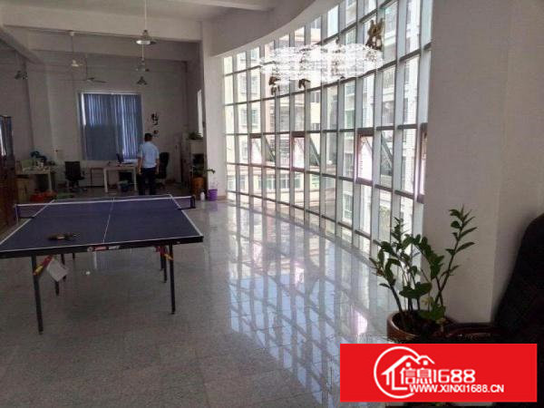 深圳平湖手袋皮具厂房出租1700平方好招工