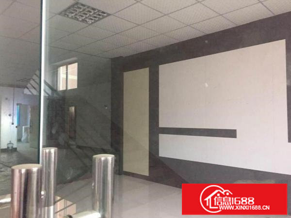 横岗永湖地铁站附近厂房1楼500平招租