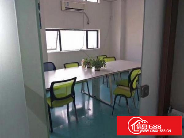 平湖鹅公岭新出标准厂楼上1370平带精装修水电齐全