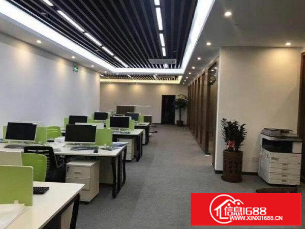 龙岗爱联嶂背大道原房东红本独院厂房3600平米出租