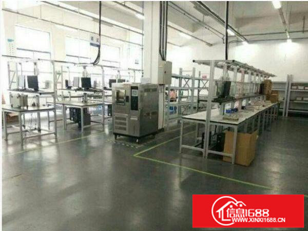 平湖辅城坳工业区一楼1000平精装标准厂房招租