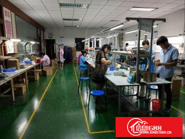 带装精装修，龙岗区坂田楼上一整层1400平方厂房出租