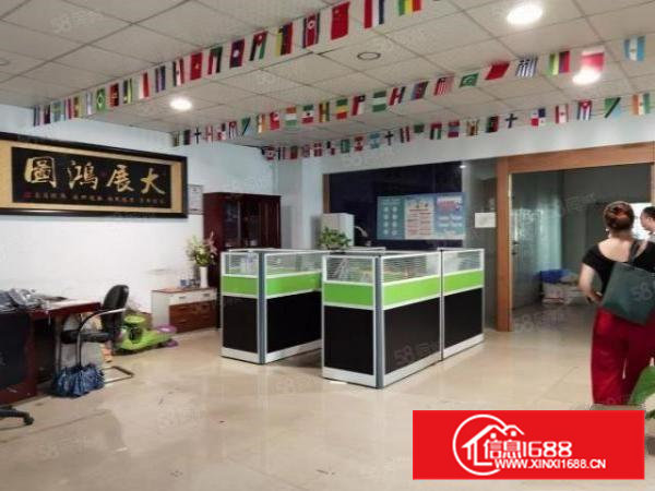 石岩新出原房东楼上精装修650平方厂房出租，水电齐全拎包入住