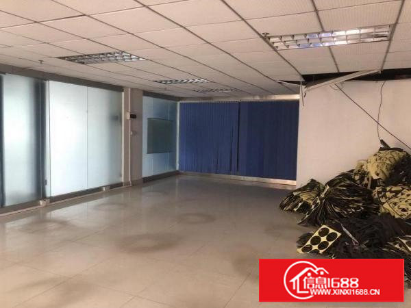 长安出租，小面积，加工，贸易，仓库，手工首选，水电齐全！