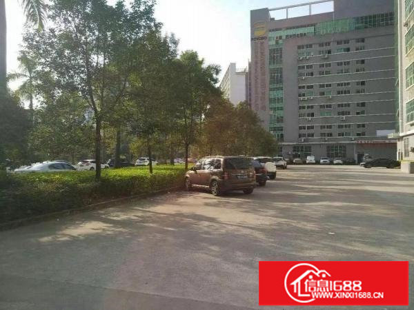 观澜清平高速出口花园式厂房2300平米可分租