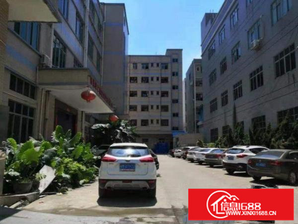 居岐工业区标准厂房空出二楼800平，设施齐全，拎包入驻