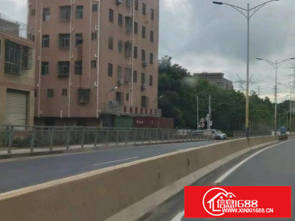 出租房一共25套，一房一厅15套，2房一厅5套，单房5套